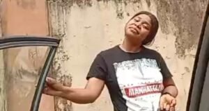 VIDEO: Drunk Lady Flirts With Bolt Driver In Benin City